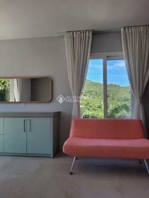 Casa em Condomínio com 3 quartos e 250m² para alugar em Praia Da Ferrugem, Garopaba. - Photo 1