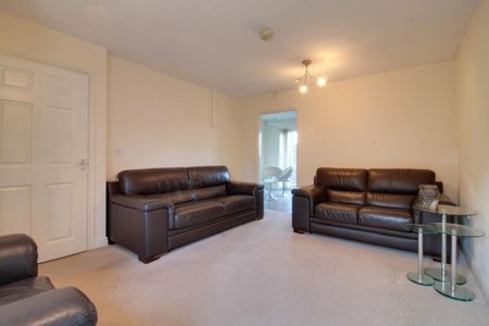 Cambridge Crescent, Edgbaston, Birmingham - Photo 2