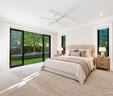 Luxurious Three Bedroom Apartment with Private Courtyard Spa - Photo 6