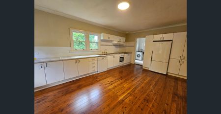 Glendale Cottage - Photo 2