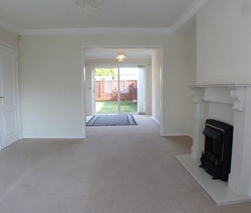 3 bedroom semi-detached house to rent - Photo 4