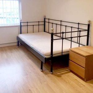 Abbey Road - Photo 3