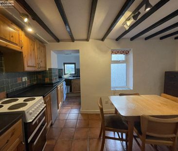 2 bedroom end of terrace house to rent - Photo 5