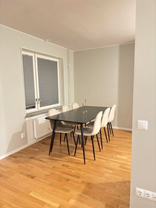 Fridensborgsvägen, Solna - Photo 1