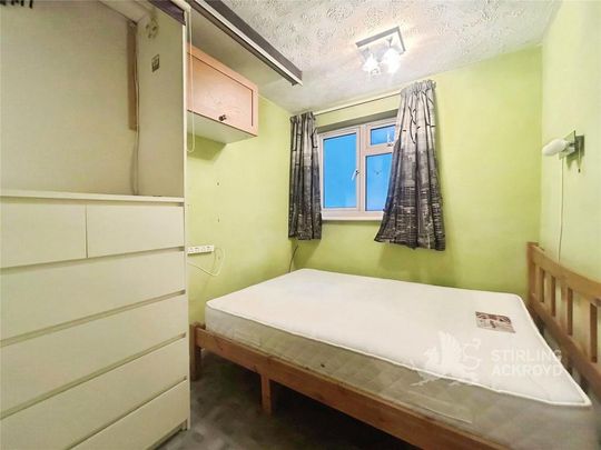 1 bedroom in a house share to rent - Photo 1