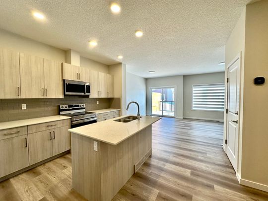 2201 Muckleplum Crescent Upper - Photo 1