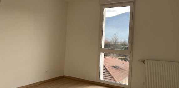 Location Appartement 2 pièces 40m² ST MARTIN D HERES 38400 - Photo 2