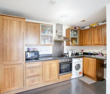 2 bedroom flat to rent - Photo 6