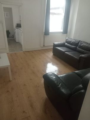 Room in a Shared House, Penn Street, M40 - Photo 1