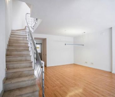 Luxury Apartment for rent in Barcelona, Catalonia - Photo 6