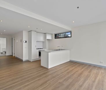 Bright, Views and Lifestyle! - Photo 2