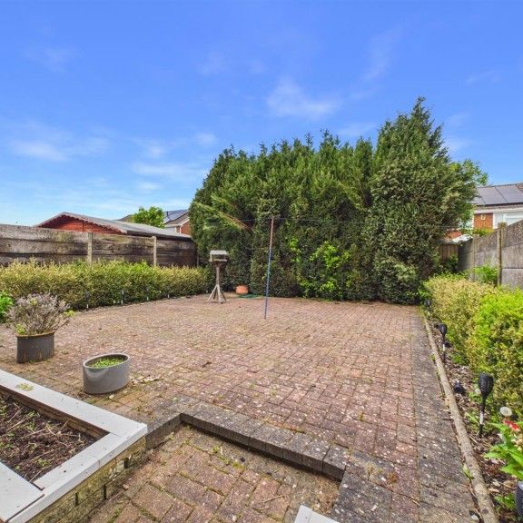 3 BED Semi-detached house To rent - Photo 1