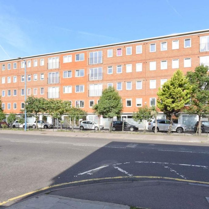 2 bedroom flat to rent - Photo 1