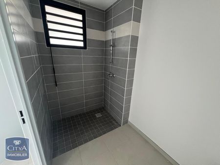 Location Appartement 1 pièce 30m² LE TAMPON 97430 - Photo 4