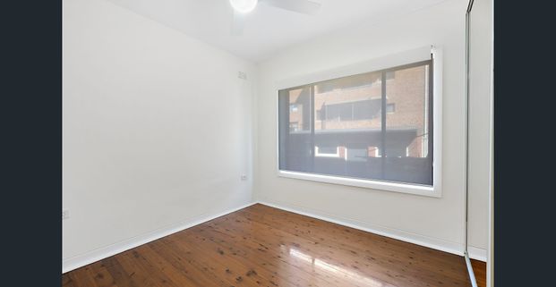 Highly Desirable One Bed Unit - Photo 1