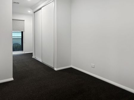 7 Carnegie Way, Bendigo - Photo 2