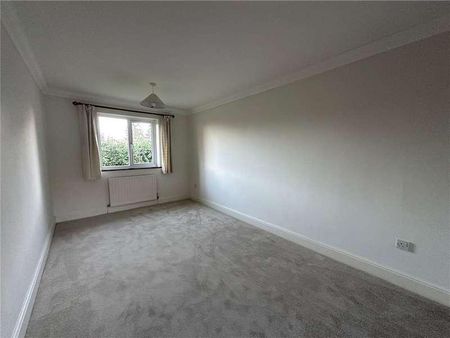 Greenhill Road, Farnham, Surrey, GU9 - Photo 5