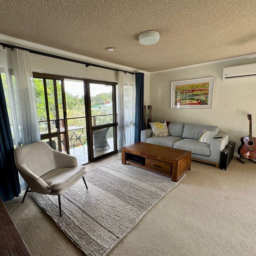 Quietly Positioned on the Ocean Side of David Low Way &vert; 2 Bedroom Fully Furnished Unit &vert; &dollar;650 P&sol;W - Photo 1