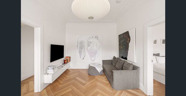 Charming Art Deco retreat near Five Ways - Photo 1