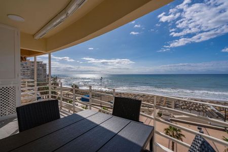 2 room luxury Flat for rent in Fuengirola, Andalusia - Photo 2