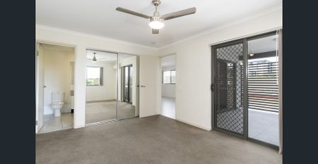 Stylish, Spacious & Convenient Living - Photo 5