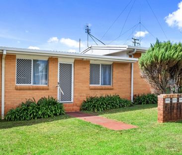 Quiet and Convenient Living - Photo 3