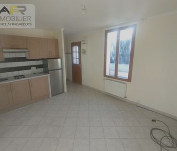 Location Appartement 2 pièces 28m² - Photo 2