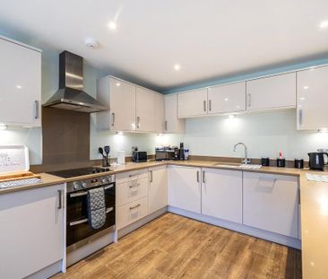 2 bedroom flat to rent - Photo 5