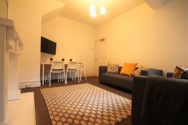 Hotspur Street, Heaton - Photo 1