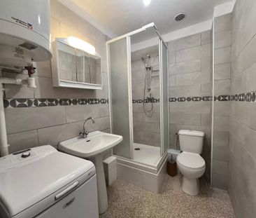 Location Appartement 1 pièce 24m² LA CIOTAT 13600 - Photo 4