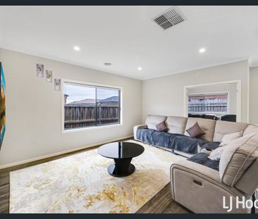 Modern Living in a Convenient Location - Photo 5