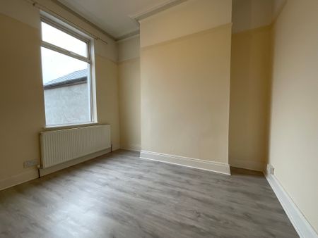 31 Woodvale Road, Belfast, BT13 3BN - Photo 4