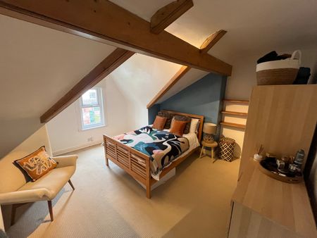 3 bedroom apartment to rent - Photo 2