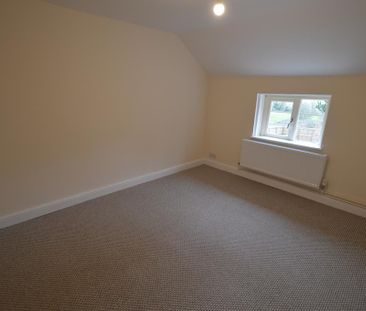 2 bedroom cottage to rent - Photo 2