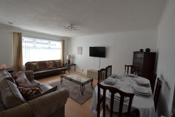 2 bedroom bungalow to rent - Photo 1