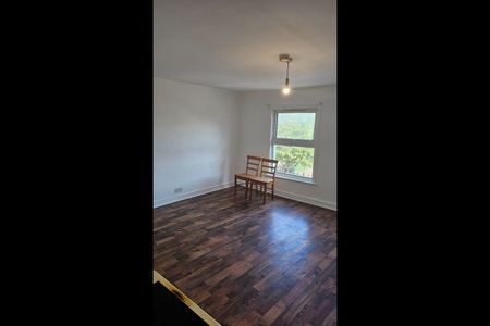 Studio Flat, Leytonstone Road, E15 - Photo 3