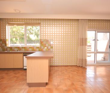 Low Maintenance Living in the Heart of Elsternwick - Photo 5