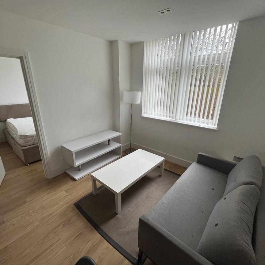 1 Bed Flat, Laporte Way, LU4 - Photo 1