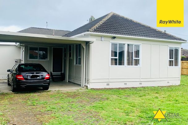 Fully Renovated Four Bedroom spacious house - Photo 1