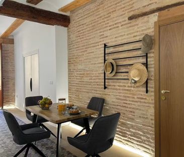 Plaça de Beneyto i Coll, Valencia, Valencian Community 46003 - Foto 2