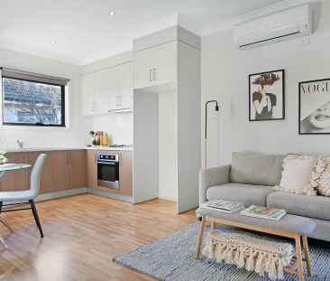 2/177 Purinuan Road, Reservoir VIC 3073 - Photo 3