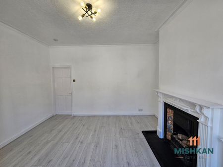 2 bedroom terraced house to rent - Photo 2