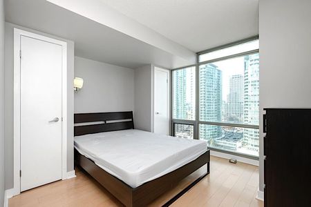 For Lease - 81 Navy Wharf Court Unit# 1812, Toronto, Ontario - Photo 4
