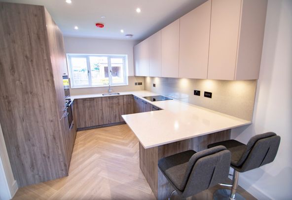 Brand new detached bungalow – South Welling - Photo 1