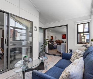 Welcome to the epitome of modern townhouse living! - Photo 4