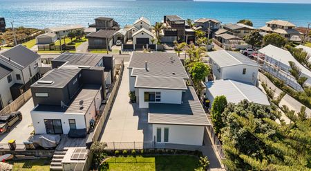 Premium beachside living on sought-after Karewa Parade - Photo 5