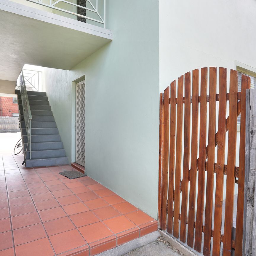 18/178-180 Victoria Street, Brunswick VIC 3056 - Apartment For Rent | Domain - Photo 1