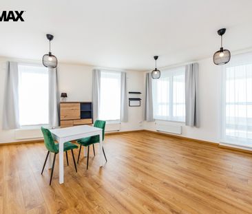 Pronájem bytu 1+kk v družstevním vlastnictví 39 m², Praha 5 - Stodůlky - Fotografie 1