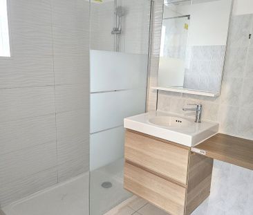 Location Appartement 1 pièce 35m² - Photo 6