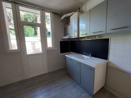 Location Appartement 3 pièces 88m² - Photo 5